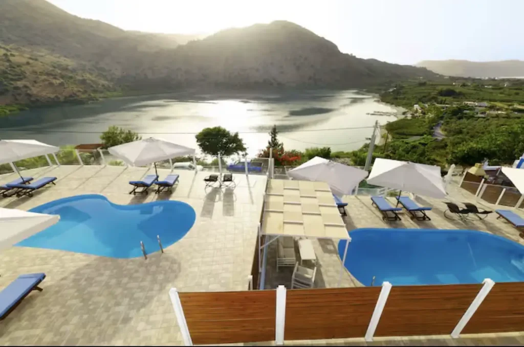 Lake view suit-1 Outdoor Experience